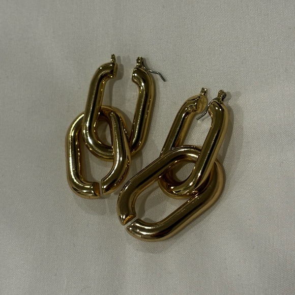 Urban Outfitters Jewelry - gold chain earrings urban outfitters